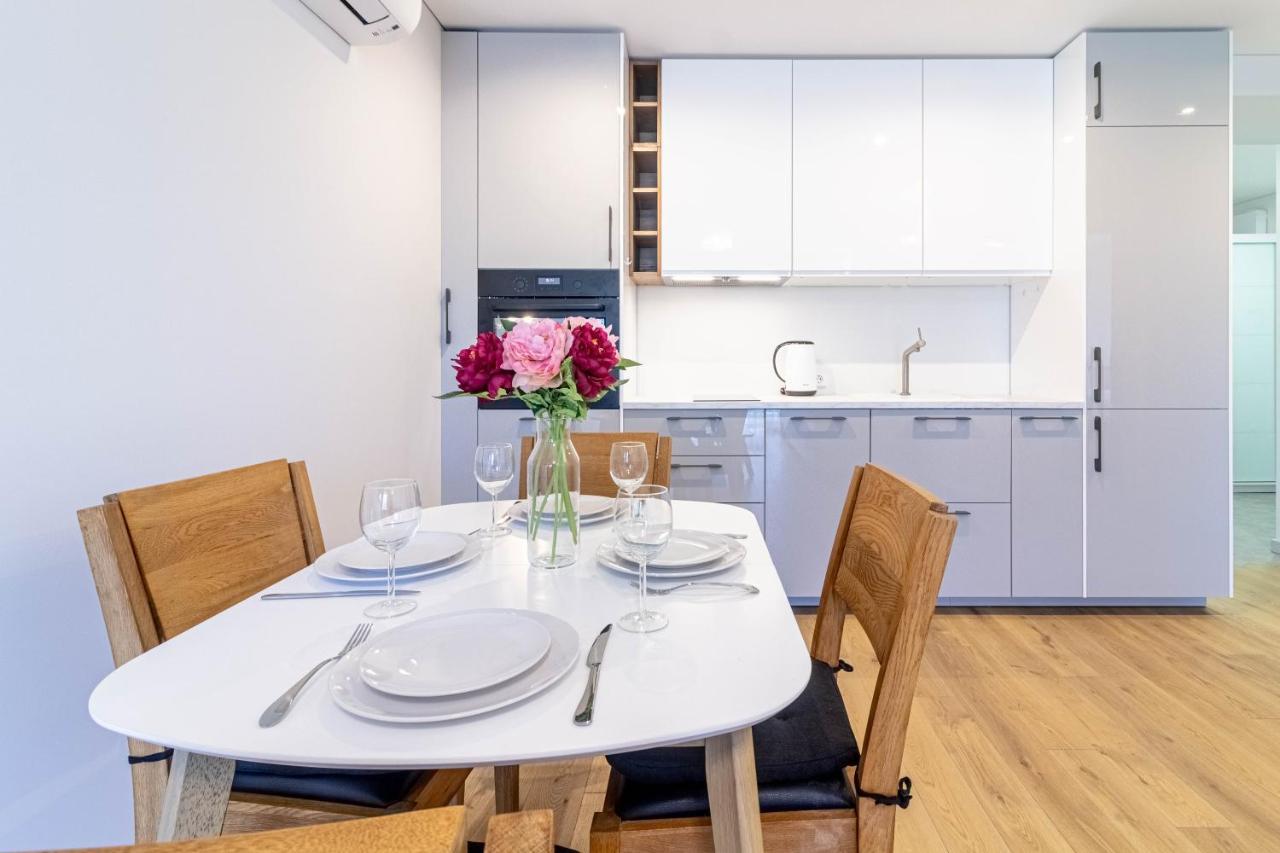 פלאנגה Holidayplus Multiple Apartments, By Cohost מראה חיצוני תמונה